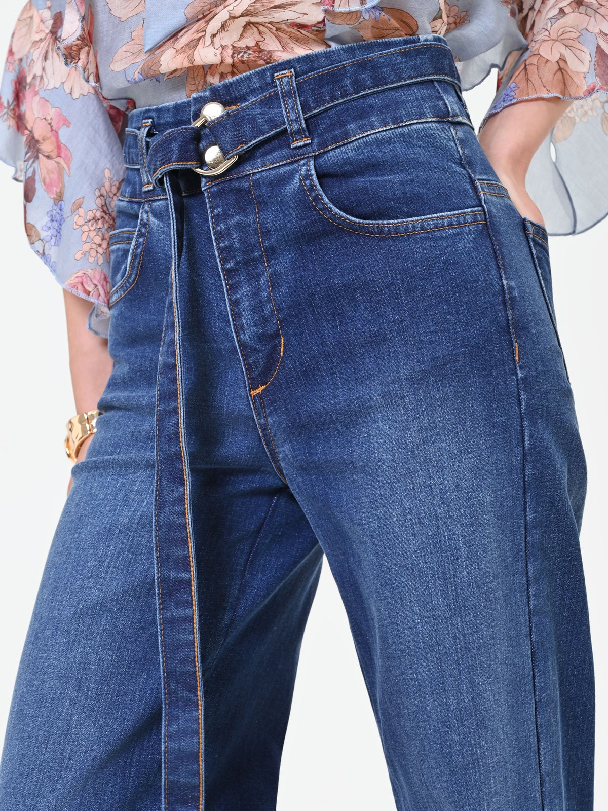 Jean large taille haute bleu avec ceinture